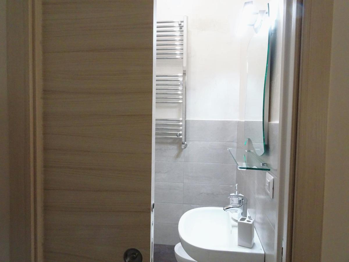 Bed & Breakfast A Capua Adiacente Al Duomo - Il Vicolo Bagian luar foto