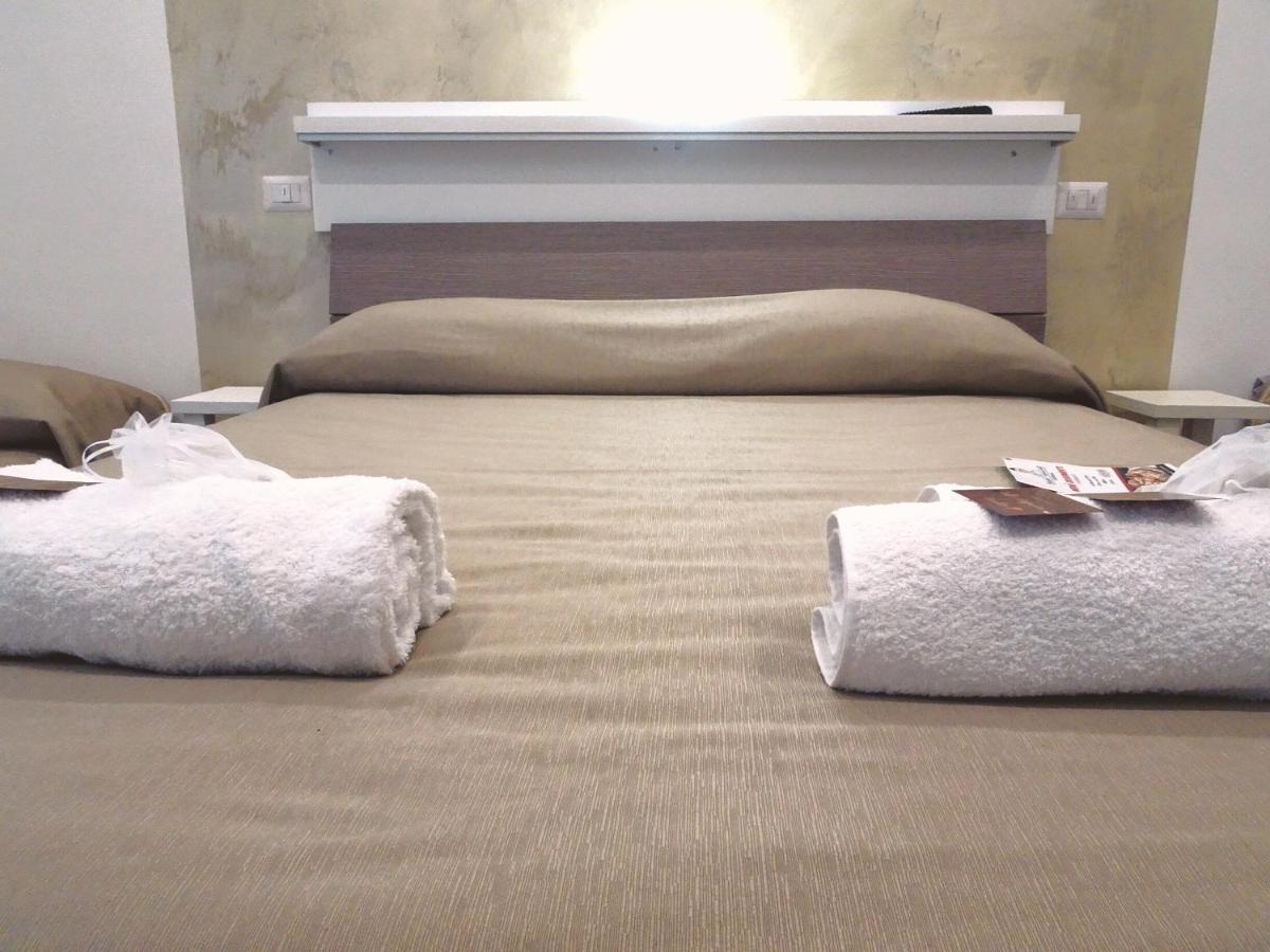 Bed & Breakfast A Capua Adiacente Al Duomo - Il Vicolo Bagian luar foto