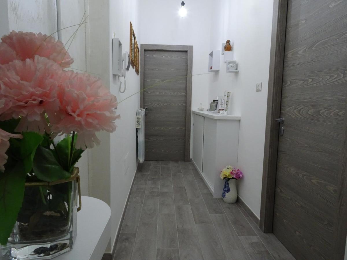 Bed & Breakfast A Capua Adiacente Al Duomo - Il Vicolo Bagian luar foto